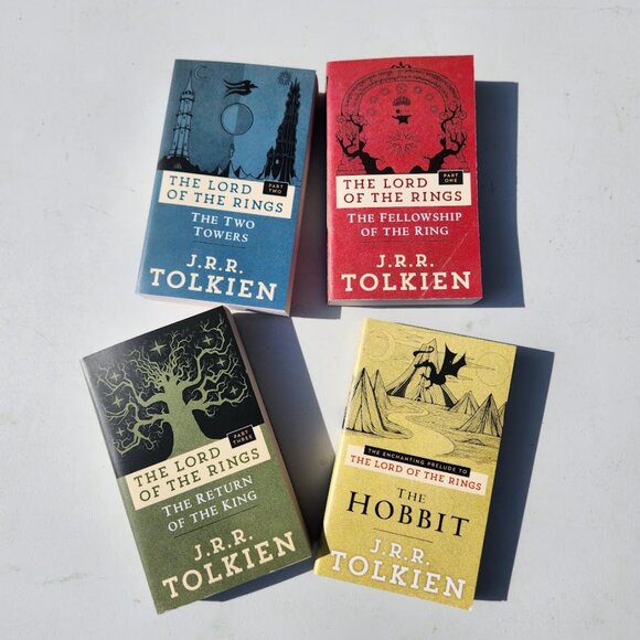 NEW J.R.R. Tolkien Book Bundle Set The Hobbit Lord of the Rings 4 Books Paperbac - Picture 4 of 11